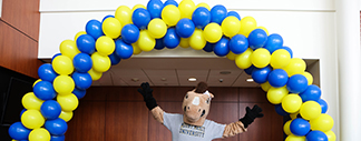 Mustang Sally posing with balloons