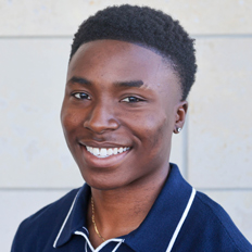 jilles aklassou smiling into the camera